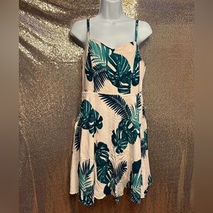 Women’s Old Navy floral size L dress